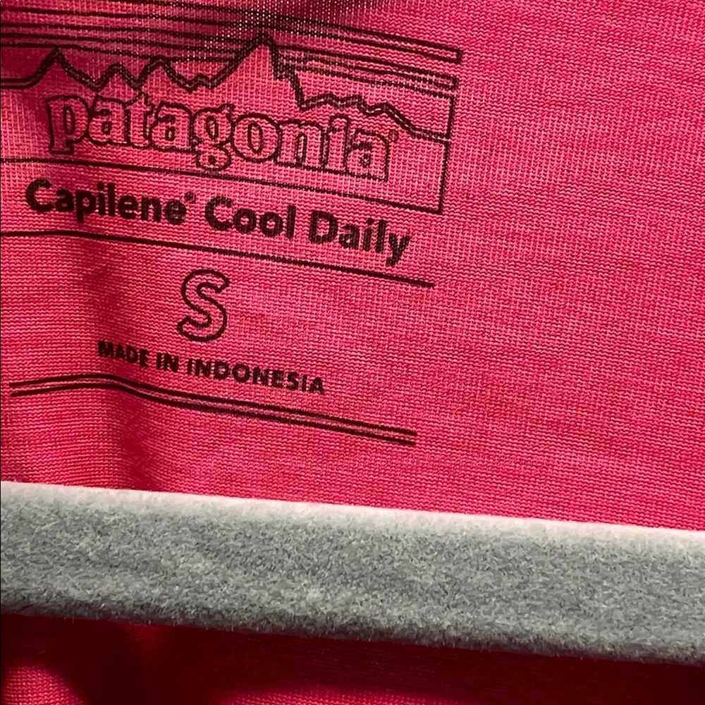 Patagonia Top - Picture 3 of 3